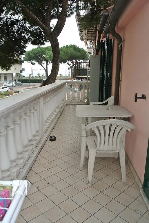Casa Selly Apartment Loano